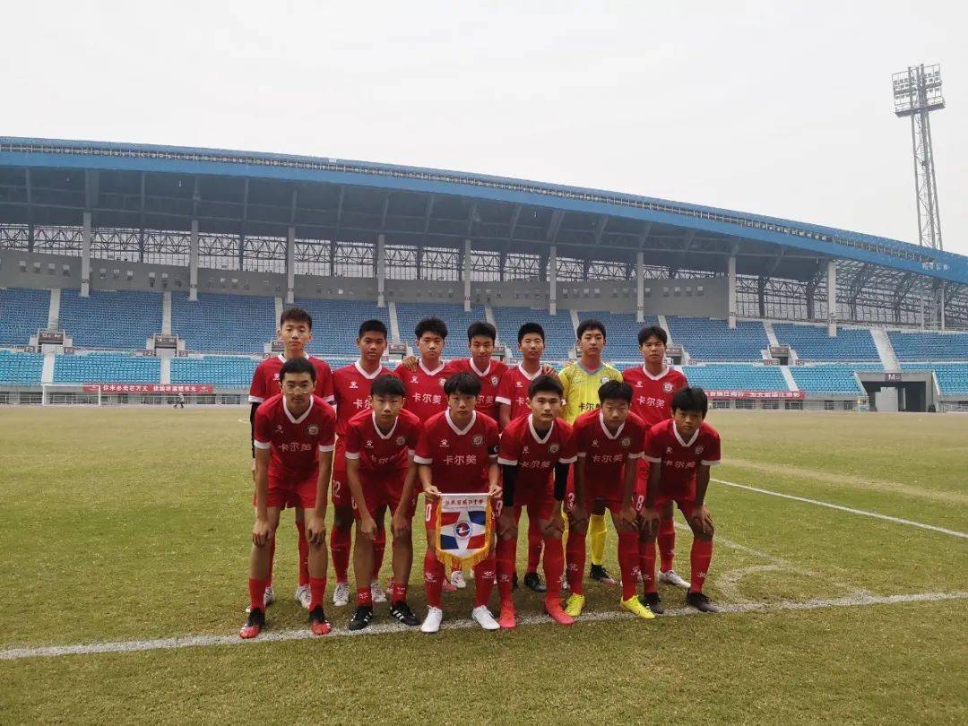 Jdb电子官网：
【镇中 · 喜报】我校男女足在“市长杯”校园足球联赛中双夺冠军(图6)